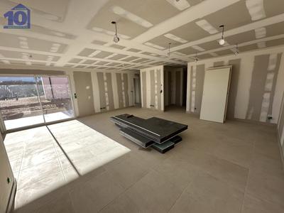 Maison - 98 m² - 4 pièces