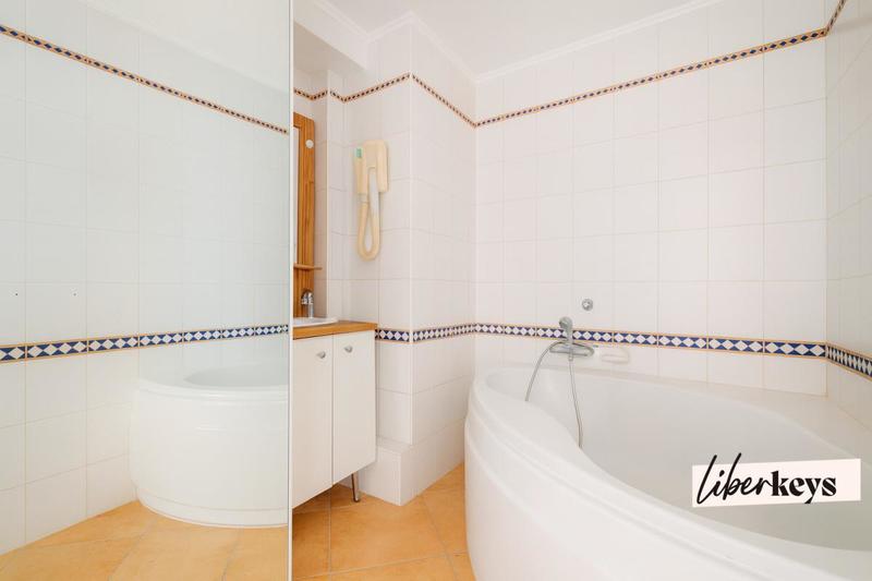 Appartement - 105 m² - 4 pièces