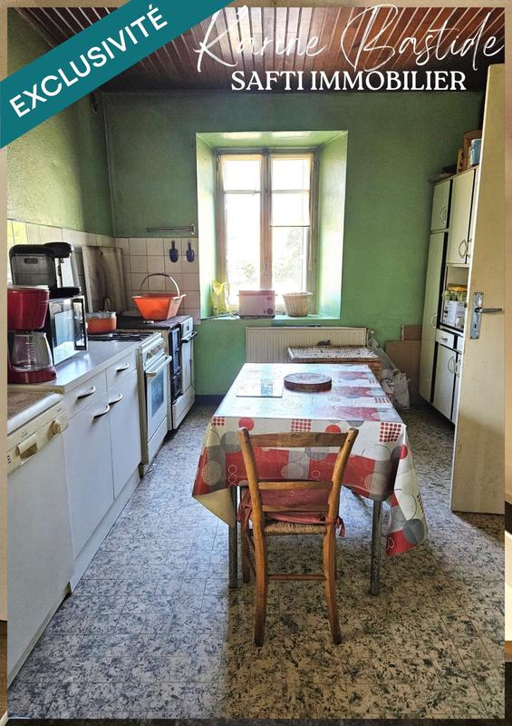 Maison - 240 m² - 10 pièces