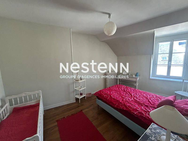 Maison - 200 m² - 7 pièces