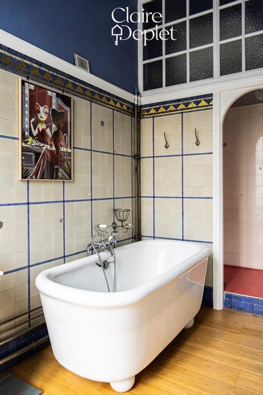 Maison bourgeoise - 325 m² - 9 pièces