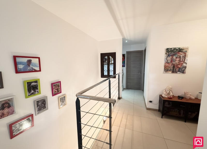 Maison - 165 m² - 6 pièces