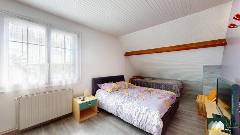 Maison - 188 m² - 7 pièces