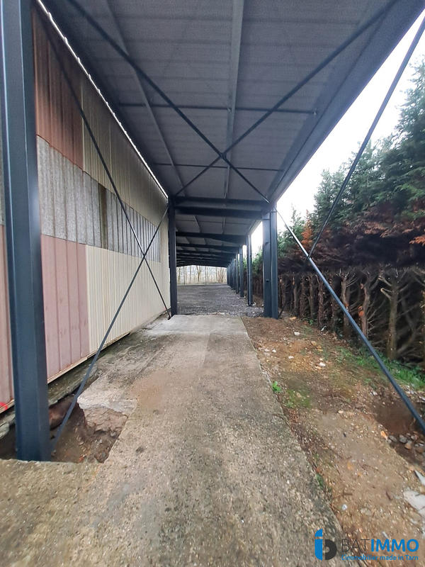 Local d'activités - 1 500 m²