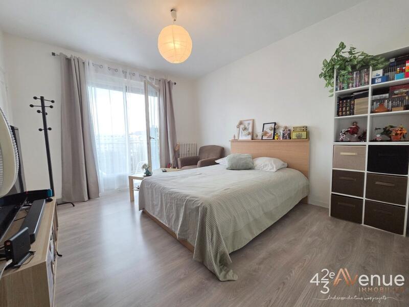 Appartement - 146 m² - 6 pièces