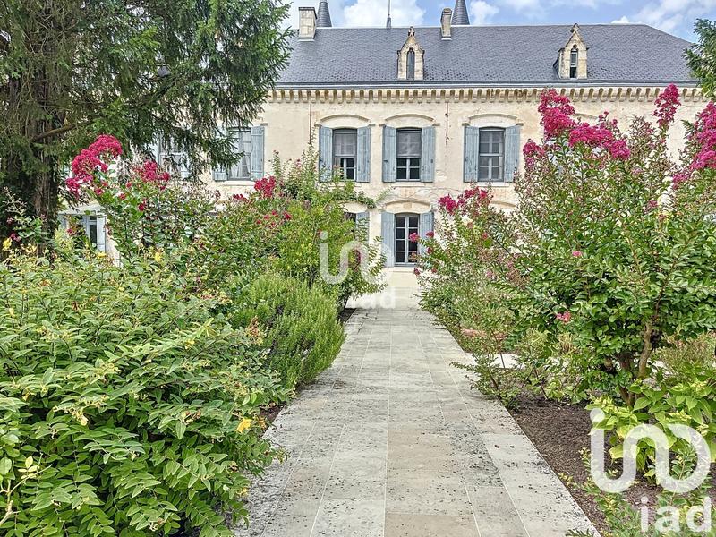 Château - 670 m² - 16 pièces