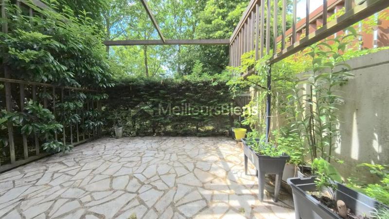 Appartement - 103 m² - 6 pièces