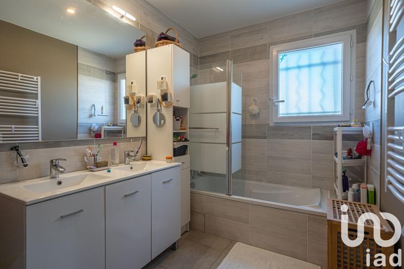 Maison - 94 m² - 4 pièces