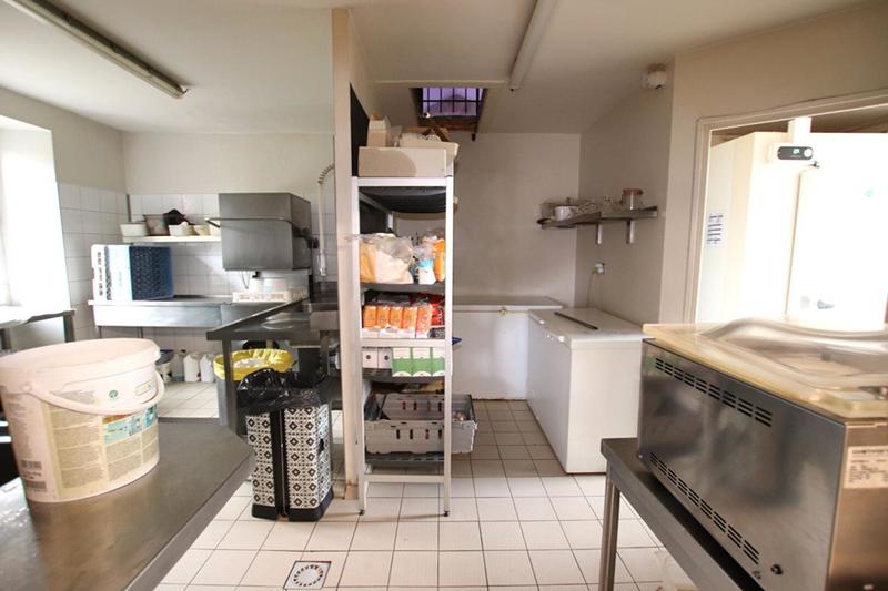 Maison - 263 m² - 5 pièces