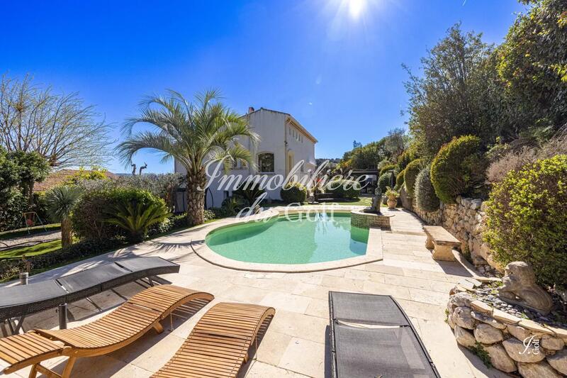 Maison - 186 m² - 4 pièces