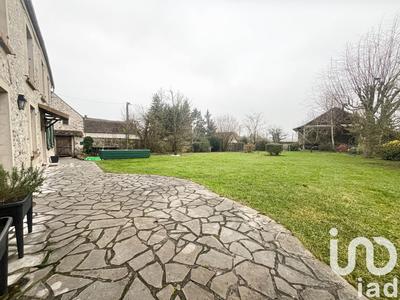 Maison - 279 m² - 10 pièces