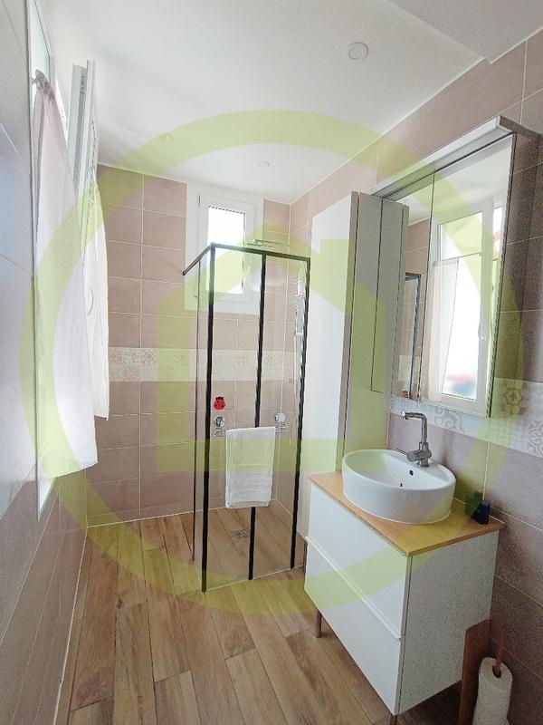 Maison - 100 m² - 6 pièces