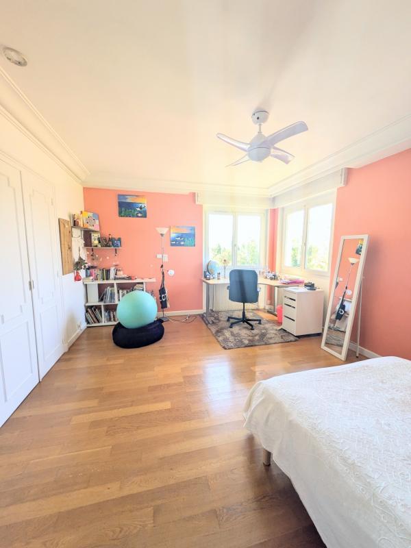 Maison - 343 m² - 7 pièces