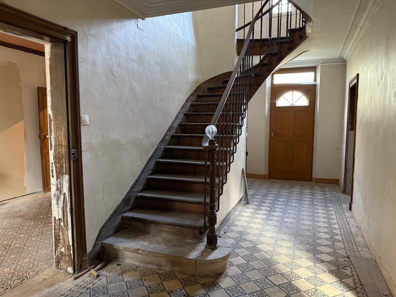 Maison - 200 m² - 8 pièces