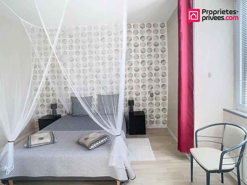 Mas - 245 m² - 15 pièces