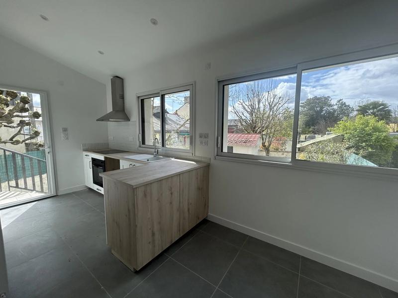 Maison - 97 m² - 4 pièces