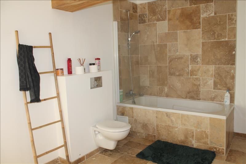 Maison en pierre - 140 m² - 4 pièces