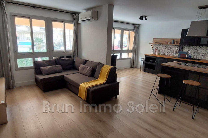 Appartement - 96 m² - 5 pièces