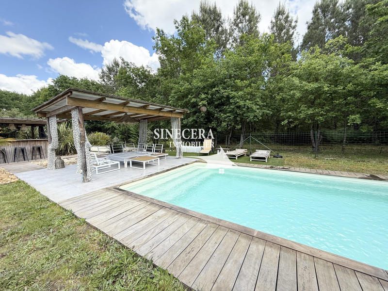 Maison - 140 m² - 6 pièces