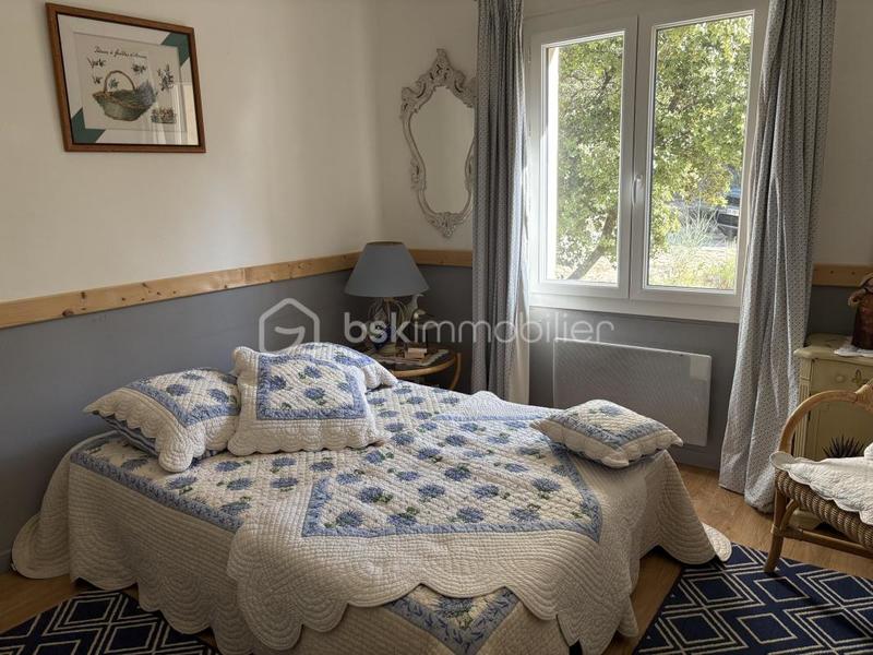 Maison traditionnelle - 170 m² - 5 pièces