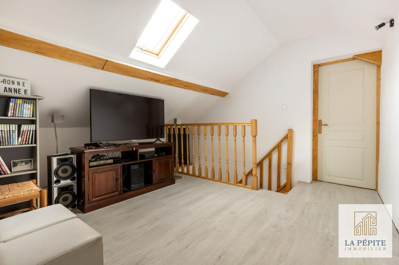 Maison - 111 m² - 6 pièces