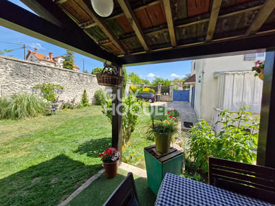 Maison - 104 m² - 5 pièces