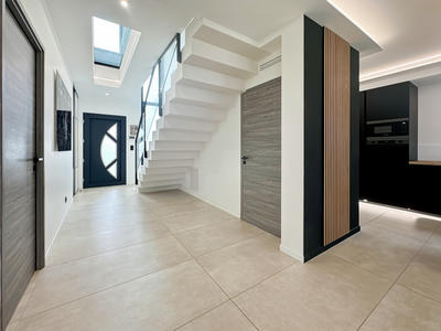 Villa - 160 m² - 6 pièces