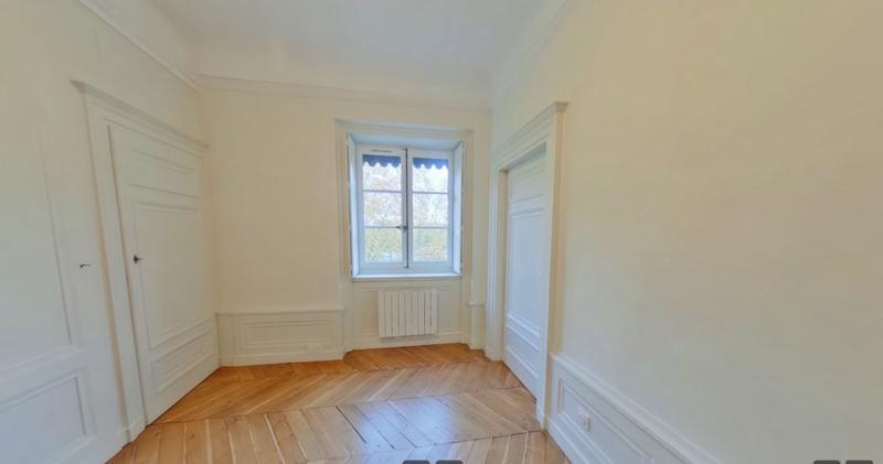 Appartement - 94 m² - 4 pièces