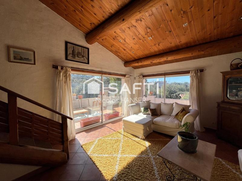 Maison - 165 m² - 6 pièces