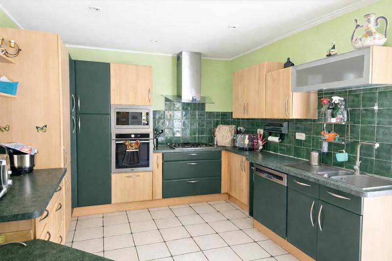 Villa - 200 m² - 7 pièces