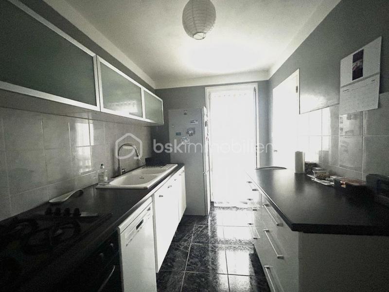 Appartement - 79 m² - 4 pièces