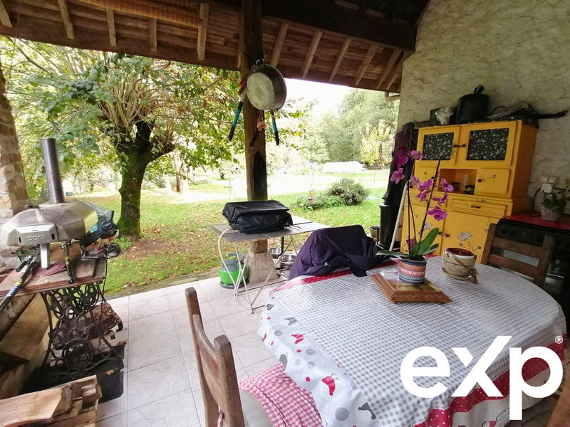 Maison traditionnelle - 112 m² - 6 pièces