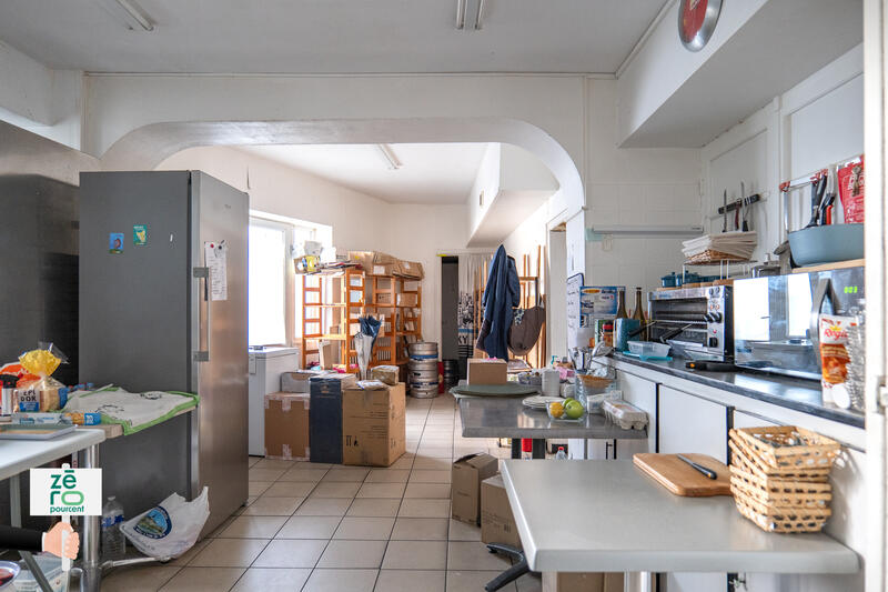 Fonds de commerce - Magasins - 200 m²