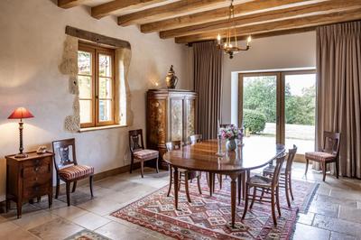 Maison - 320 m² - 8 pièces