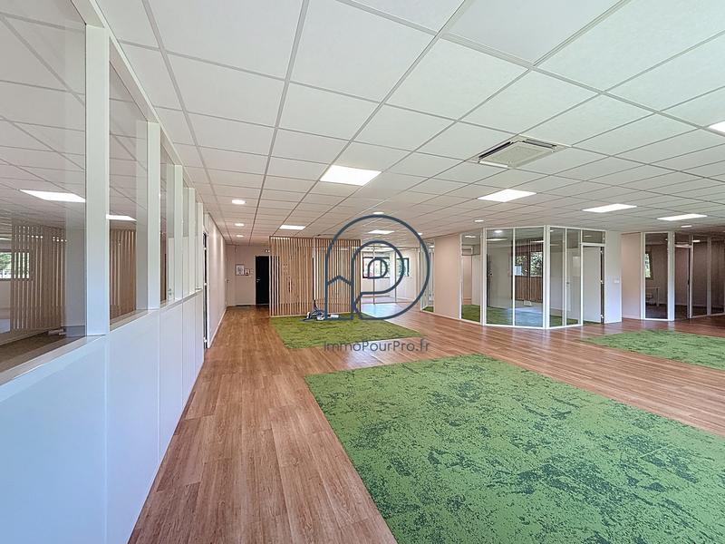 Bureau - 357 m²