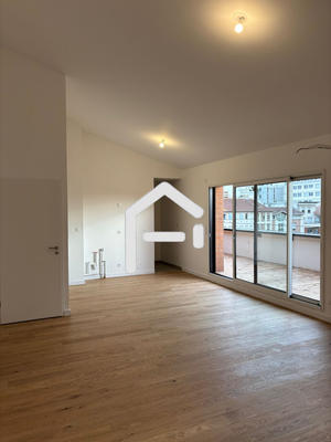 Appartement - 96 m² - 4 pièces