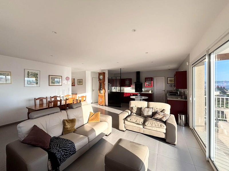 Maison - 149 m² - 5 pièces