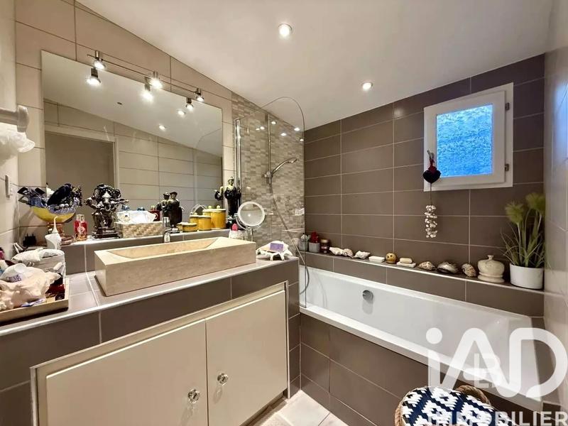 Appartement - 71 m² - 3 pièces