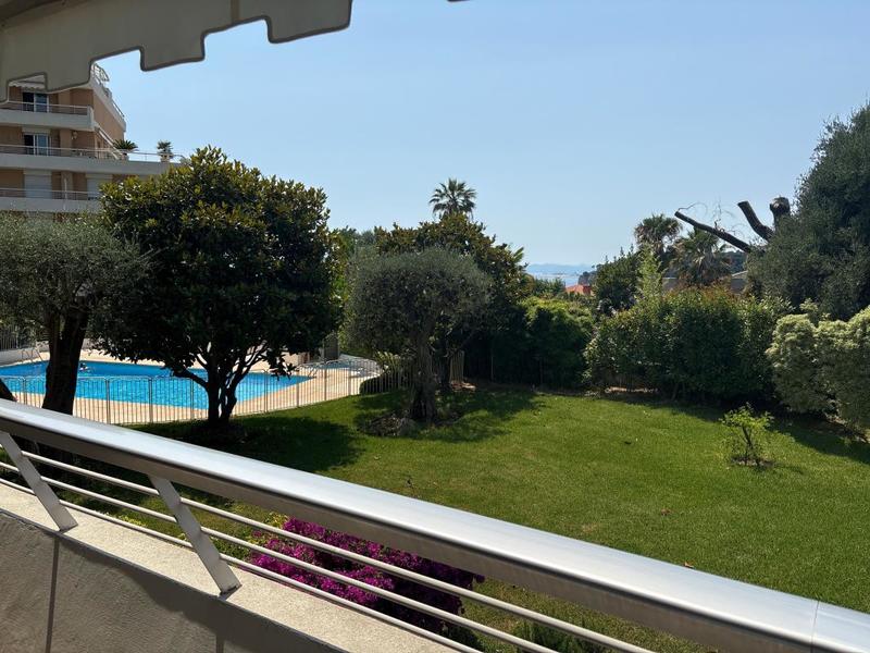 Appartement - 105 m² - 4 pièces