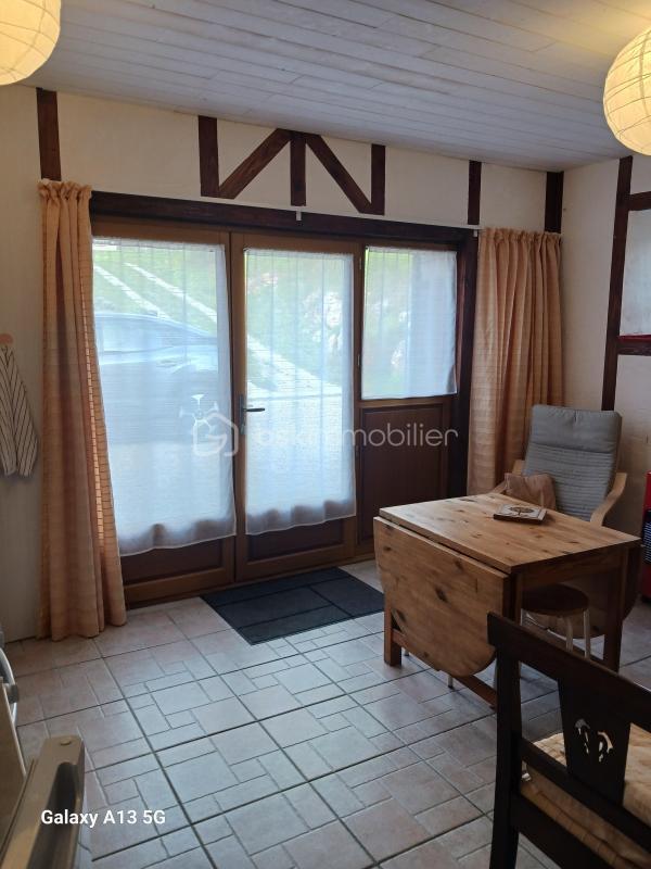 Propriété - 212 m² - 8 pièces