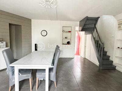 Maison de bourg - 129 m² - 7 pièces