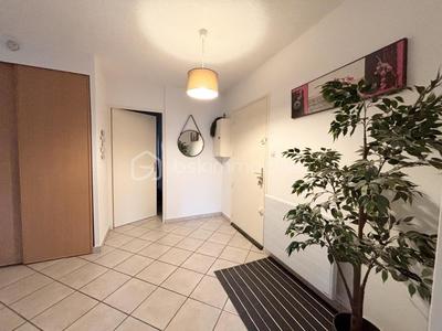 Appartement - 95 m² - 4 pièces