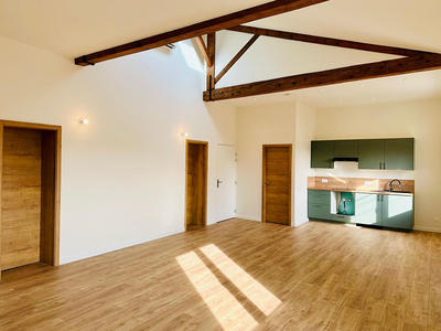 Appartement - 79 m² - 3 pièces