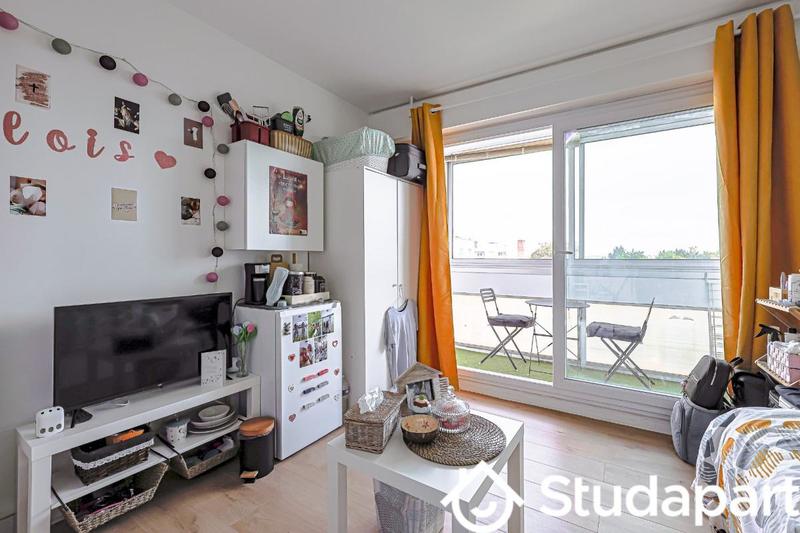 Chambre - 11 m² - 1 pièce