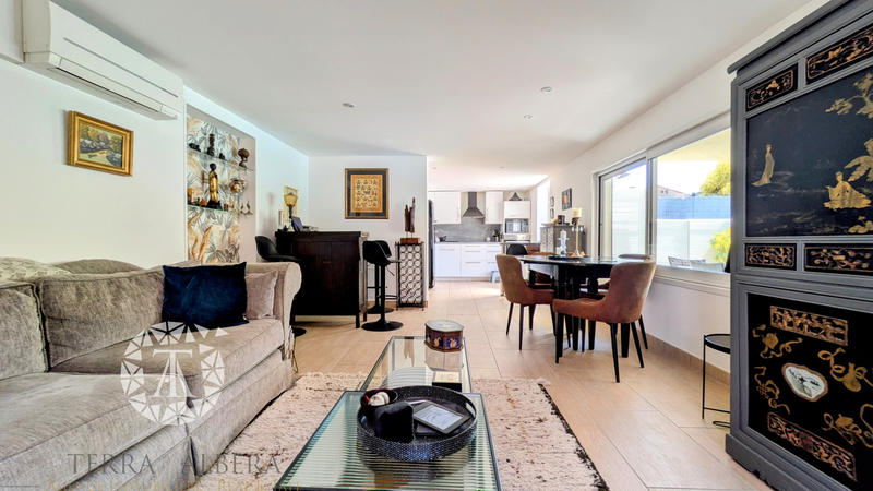 Villa - 145 m² - 6 pièces