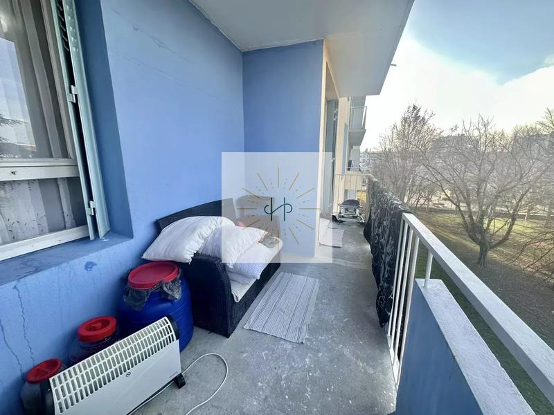 Appartement - 76 m² - 6 pièces