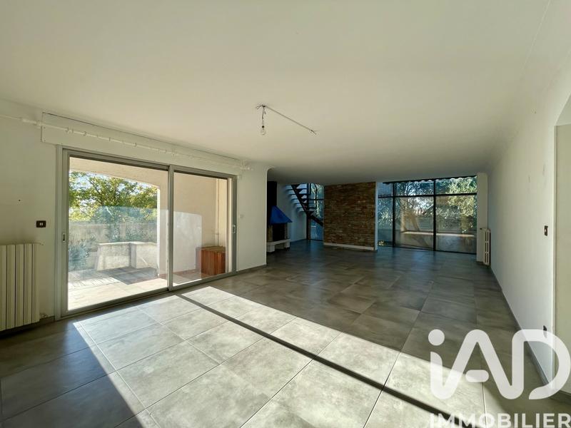 Maison - 310 m² - 10 pièces