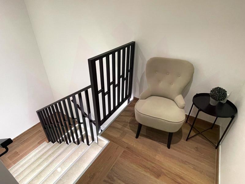 Maison - 246 m² - 7 pièces