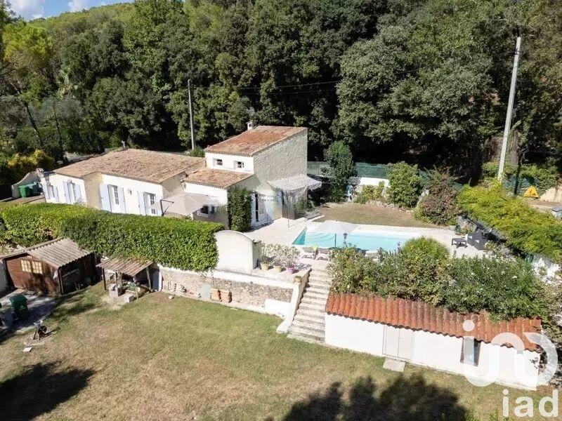 Maison - 140 m² - 4 pièces