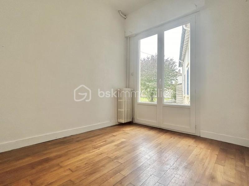 Maison - 157 m² - 8 pièces
